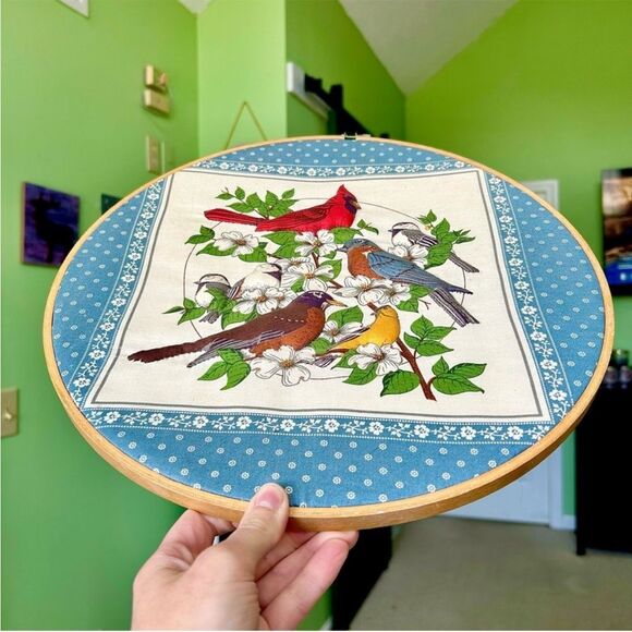Vintage Embroidered Hoop Wheel Bird Lovers Floral Wall Hanging 3D Art Decor - Picture 5 of 7